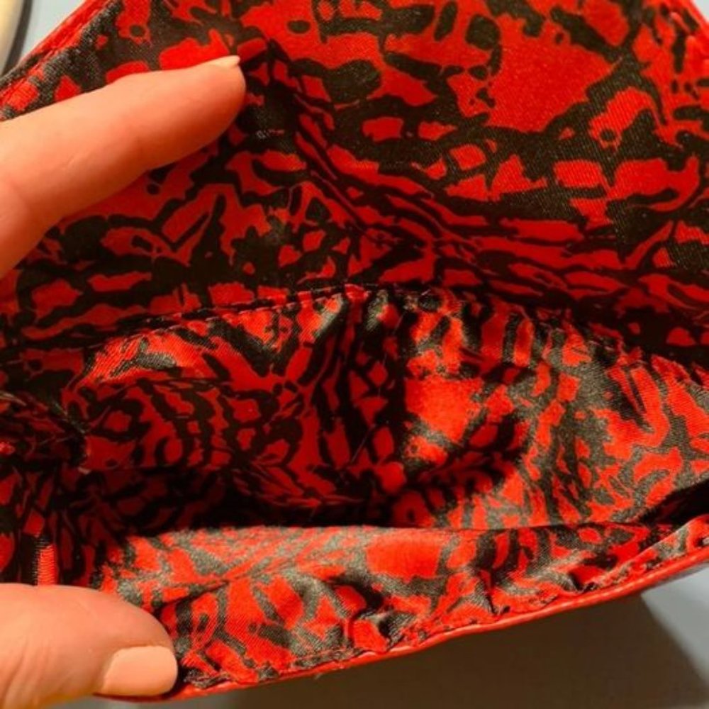 Mary Kay Clutch - Picture 3 of 5